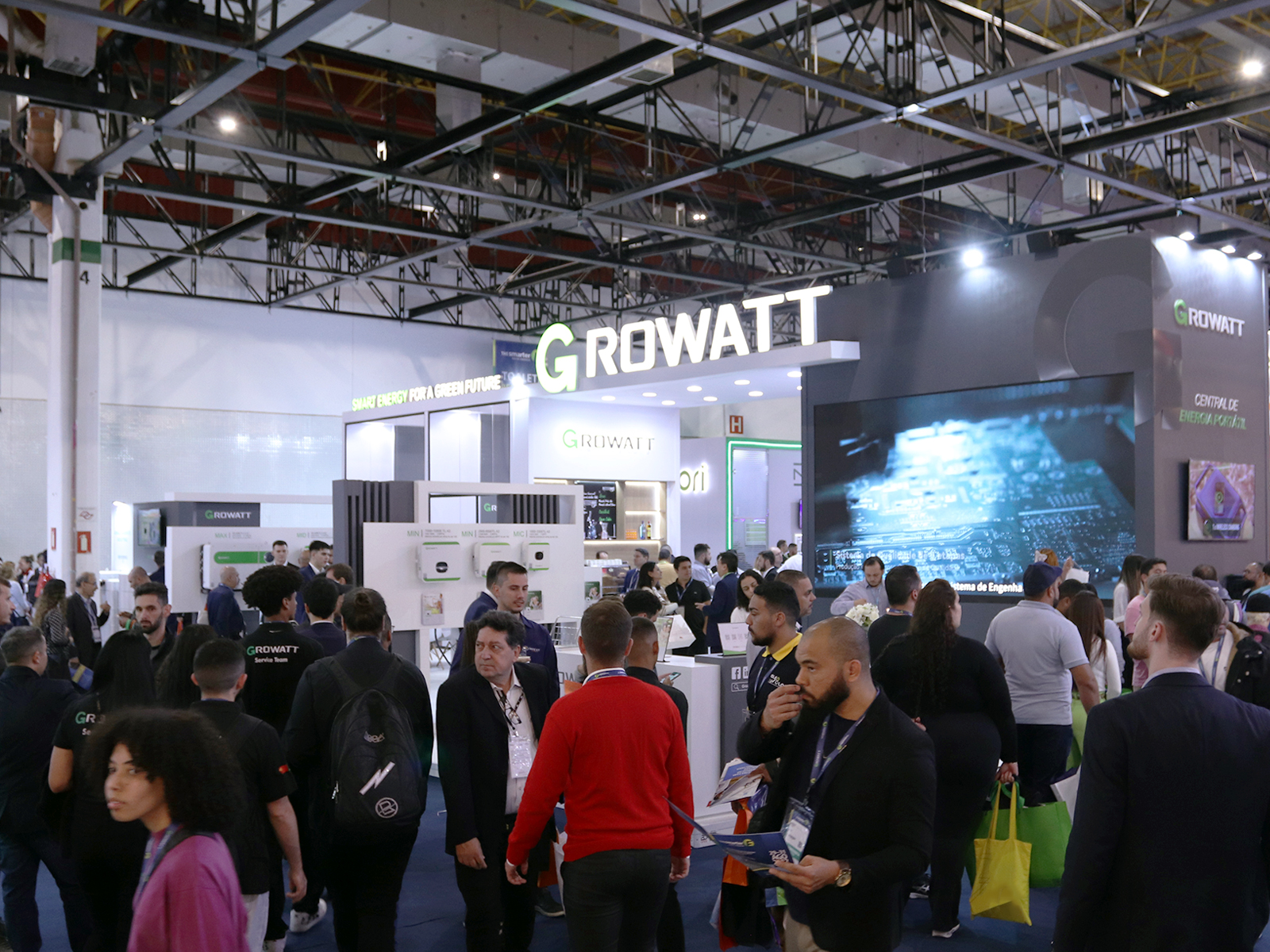 Growatt_Presents_Latest_Energy_Innovations_At_Intersolar_South_America_2023.jpg